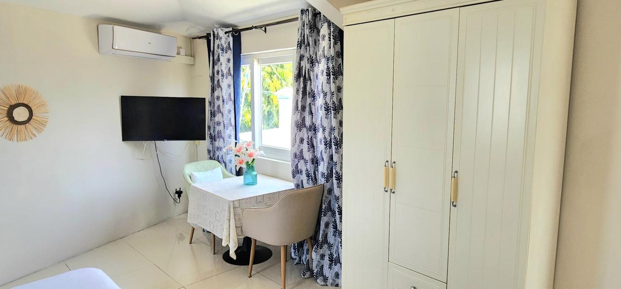 Lovely Studio Apartment With Views Of The Lagoon. Grand Baie Exterior foto